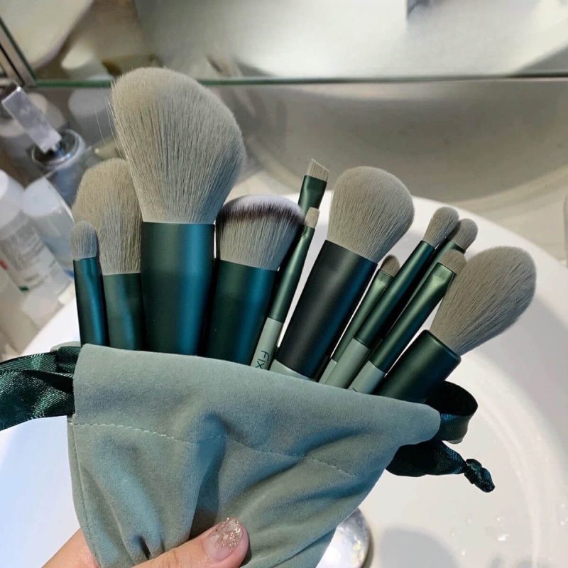 13pcs Cosmetic Brushes Set for Foundation Blush Concealer Eyeshadow--green